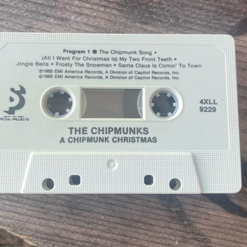 The Chipmunks A Chipmunk Christmas Cassette